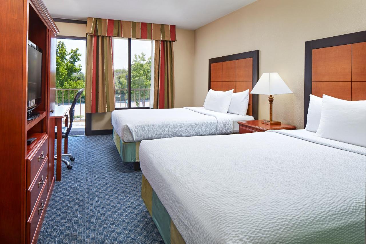 La Quinta By Wyndham Thousand Oaks-Newbury Park Exterior foto