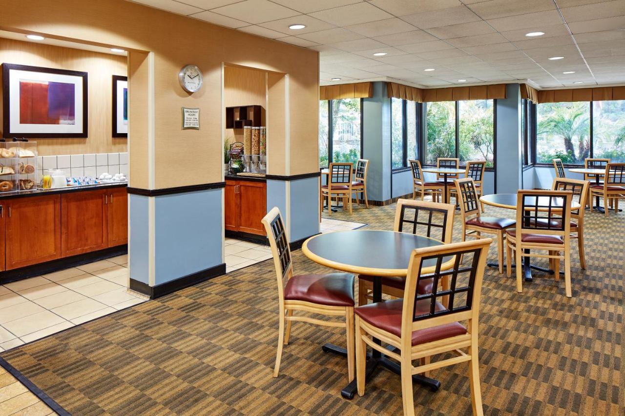 La Quinta By Wyndham Thousand Oaks-Newbury Park Exterior foto